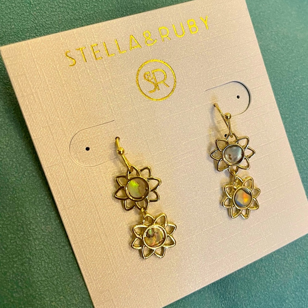 Stella & Ruby Rainbow Pearl Opalescent Floral Dangle Earrings Gorgeous NWT
